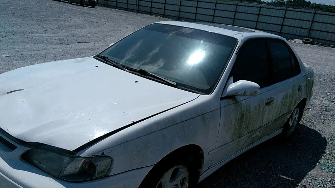 Photo of 2000 Toyota Corolla