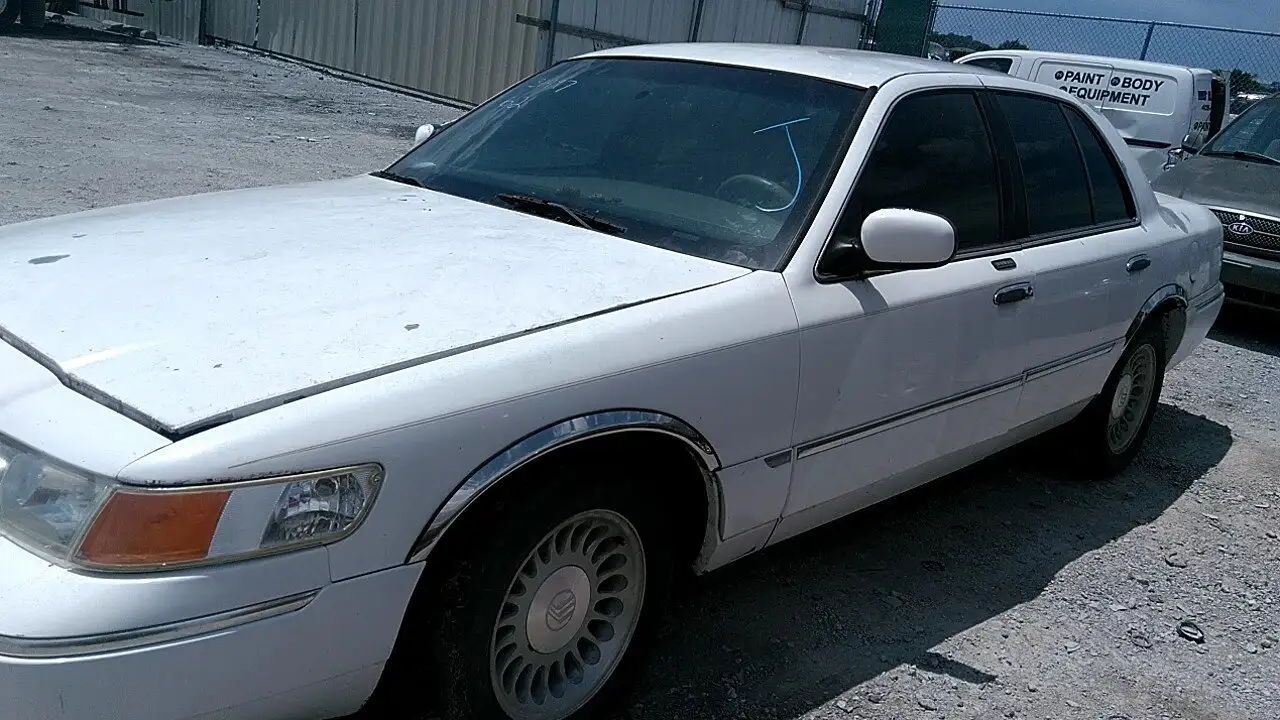 Photo of 2001 Mercury Grand Marquis