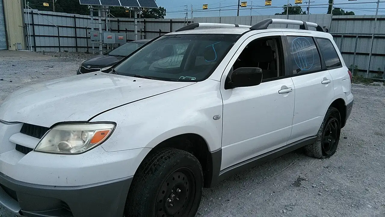 Photo of 2006 Mitsubishi Outlander
