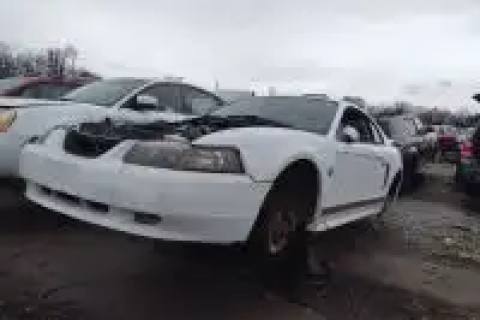 Photo of 2004 Ford Mustang
