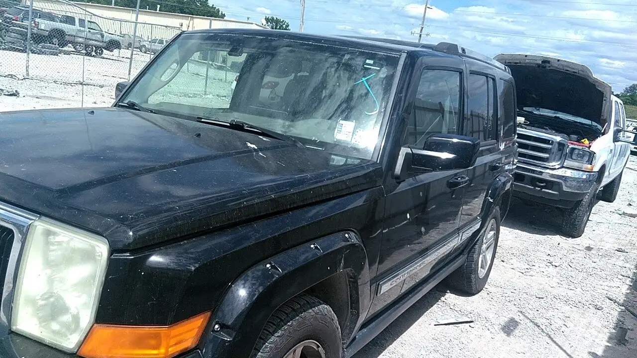 Photo of 2009 Jeep Commander