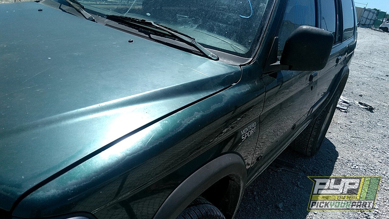 Photo of 2000 Mitsubishi Montero Sport