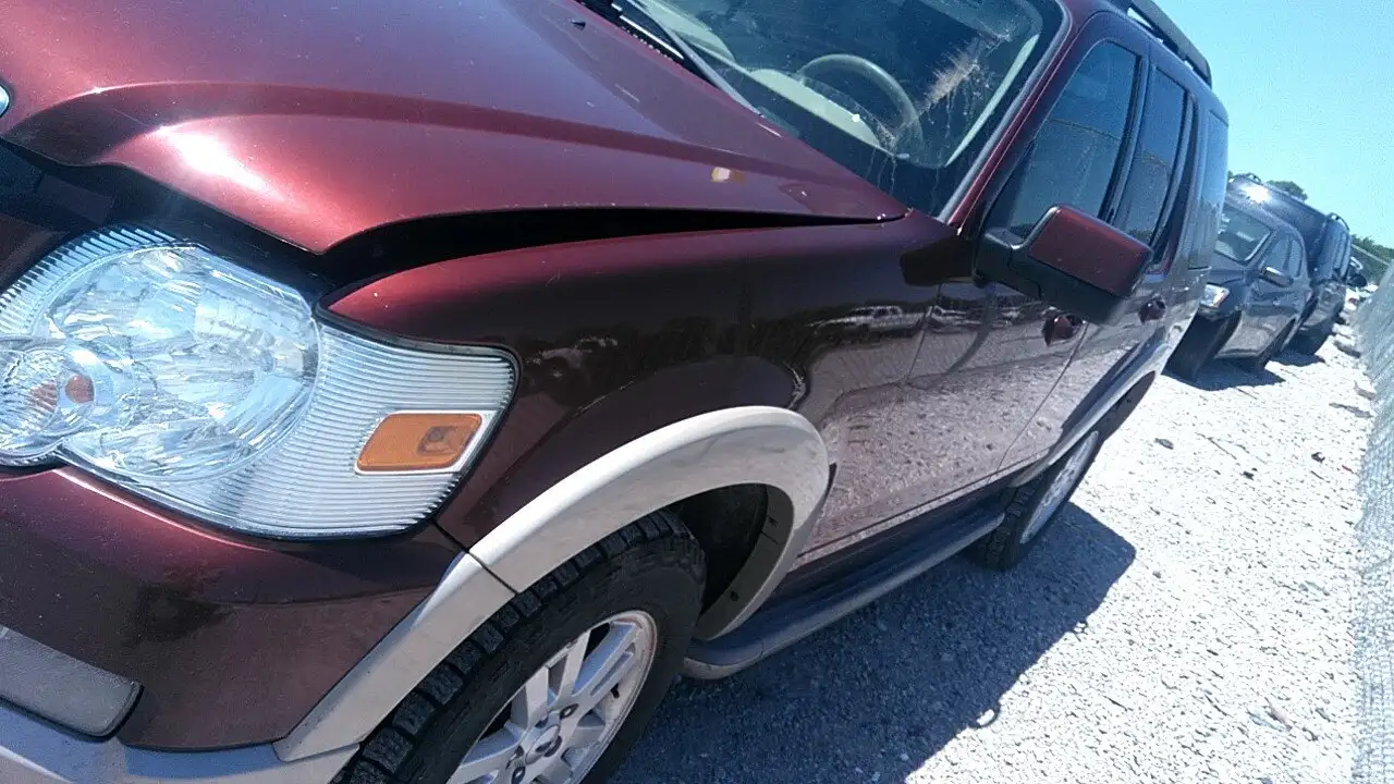 Photo of 2010 Ford Explorer