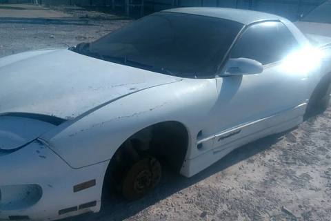Photo of 2000 Pontiac Firebird
