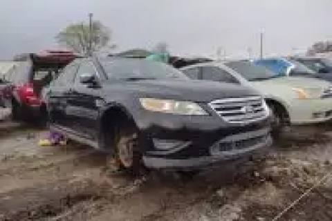 Photo of 2011 Ford Taurus