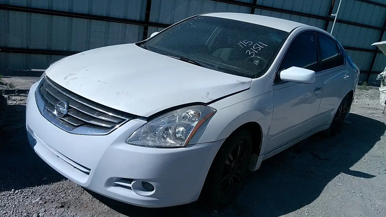 Photo of 2010 Nissan Altima