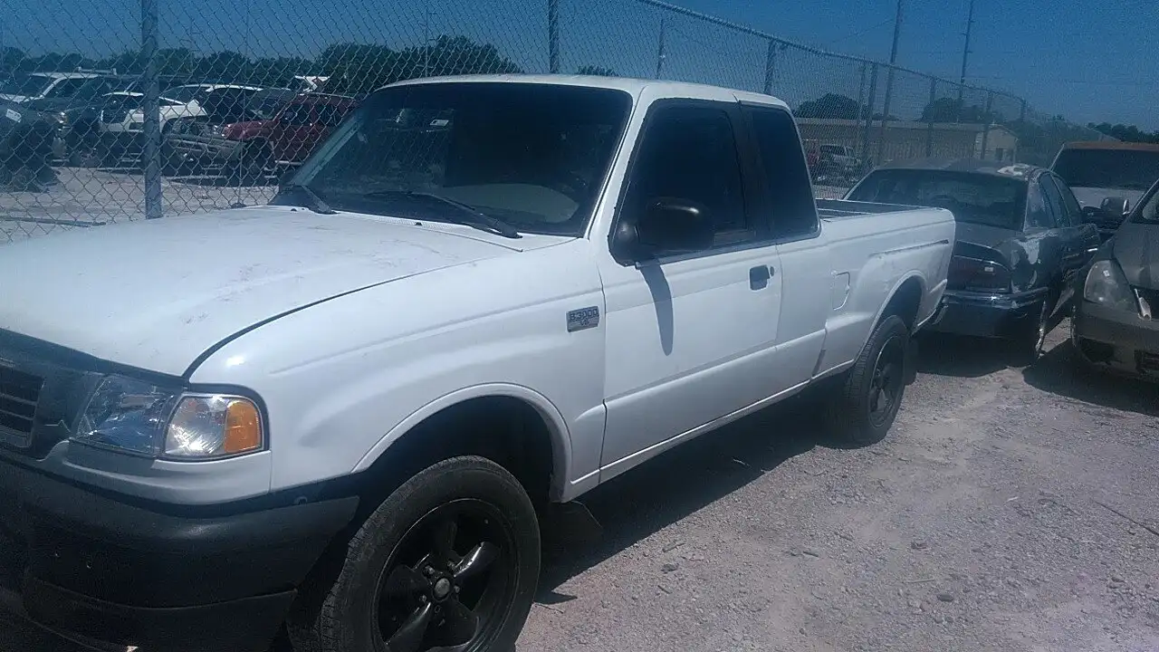 Photo of 2001 Mazda B3000