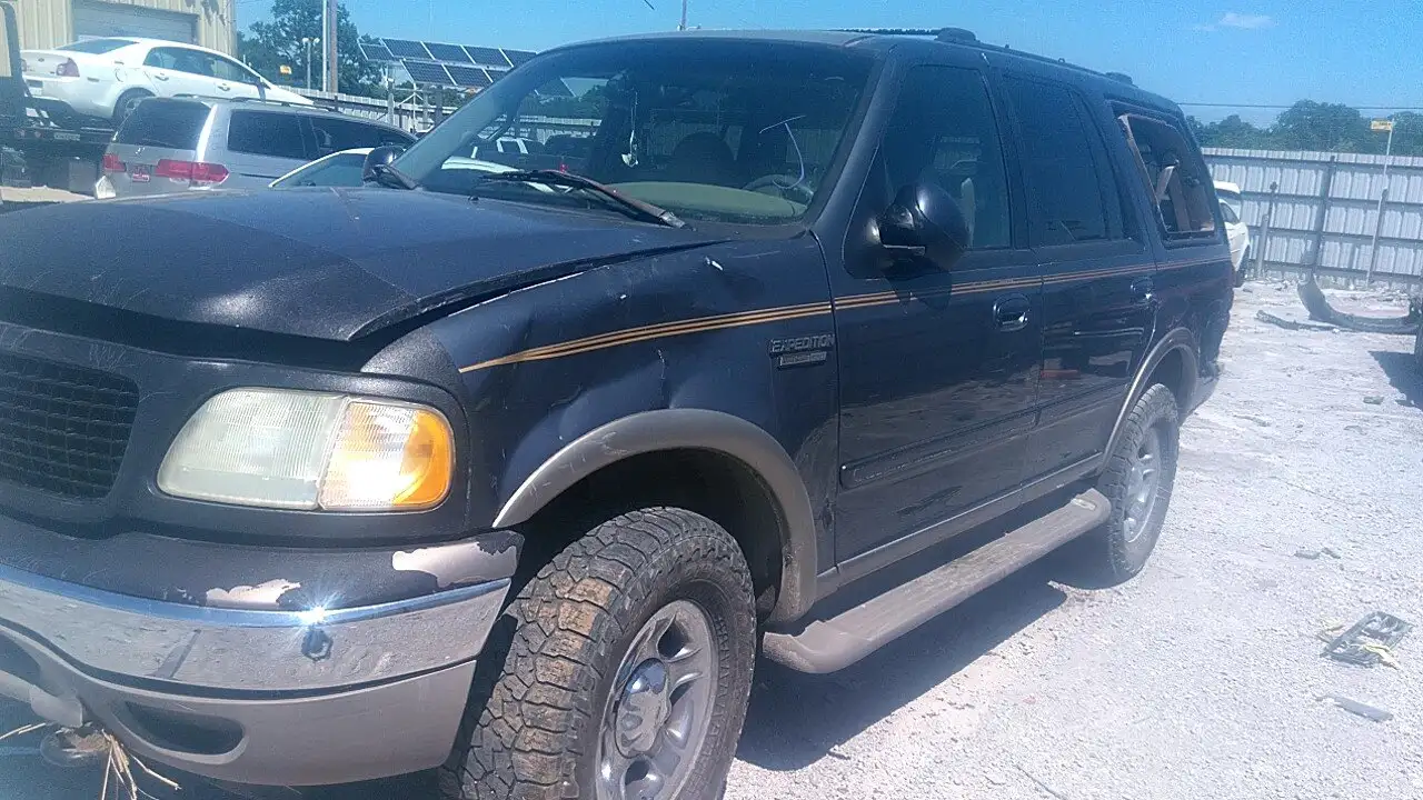 Photo of 2001 Ford Expedition