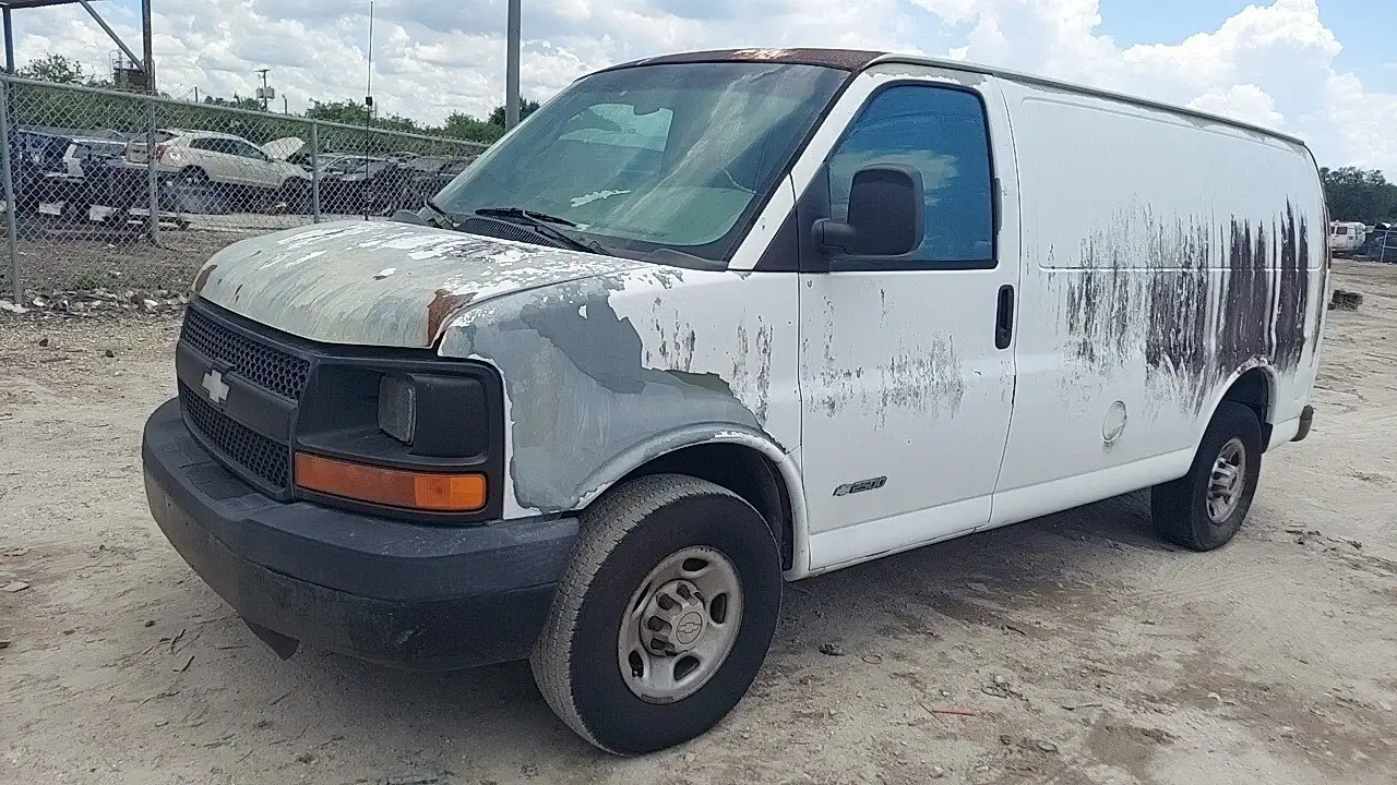 Photo of 2005 Chevrolet Express 2500