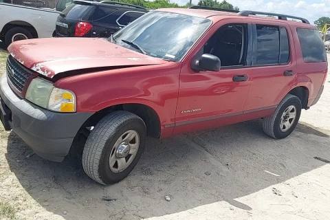 Photo of 2004 Ford Explorer