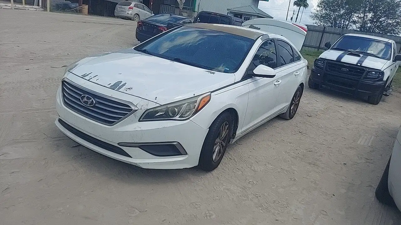 Photo of 2016 Hyundai Sonata
