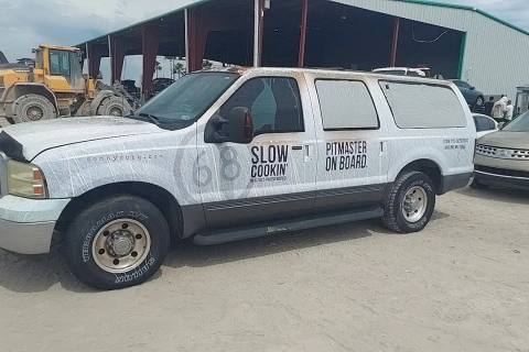 Photo of 2005 Ford Excursion