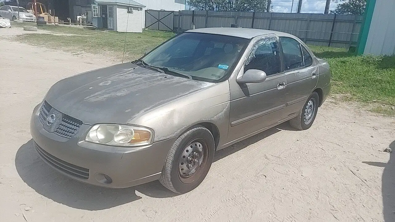 Photo of 2004 Nissan Sentra