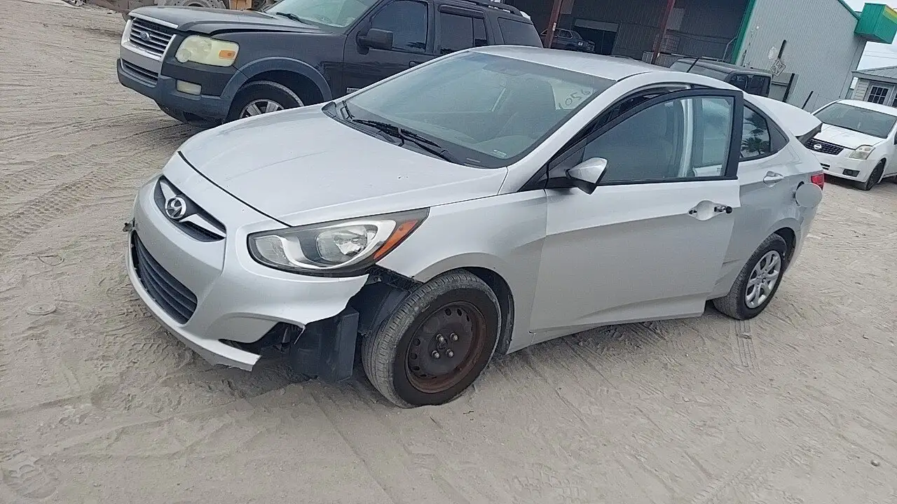 Photo of 2013 Hyundai Accent