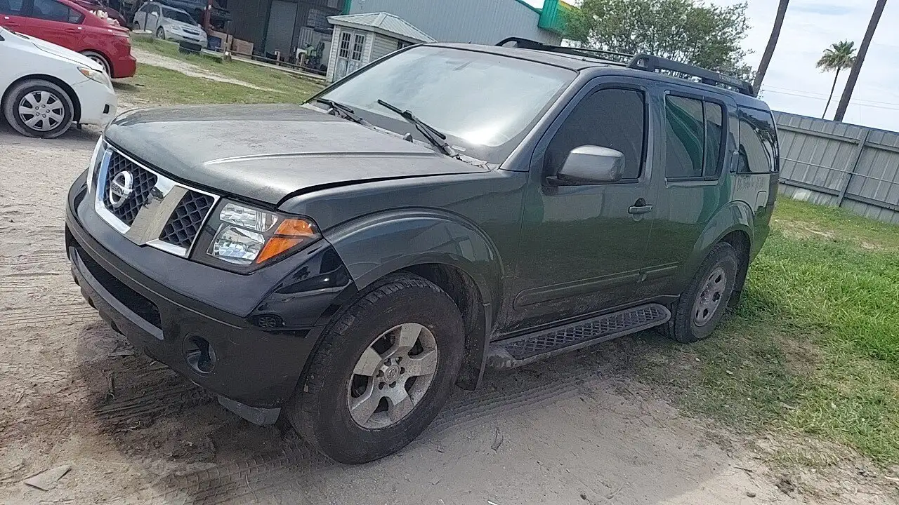 Photo of 2006 Nissan Pathfinder