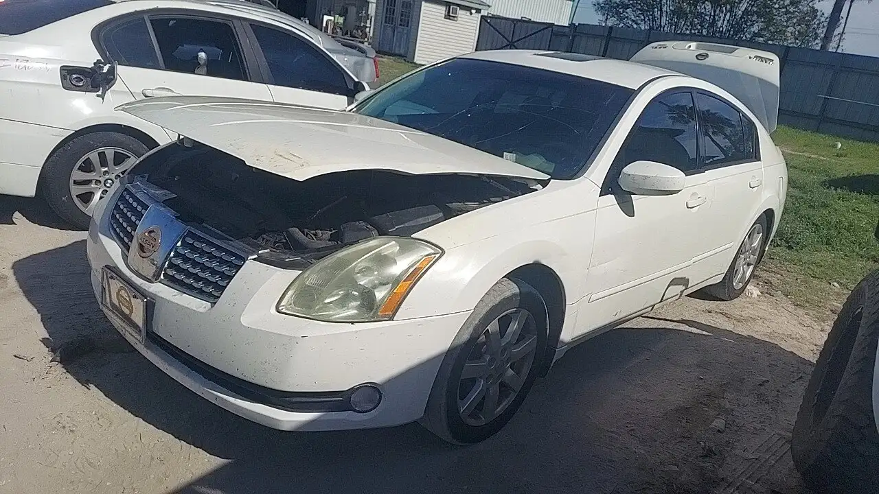Photo of 2004 Nissan Maxima