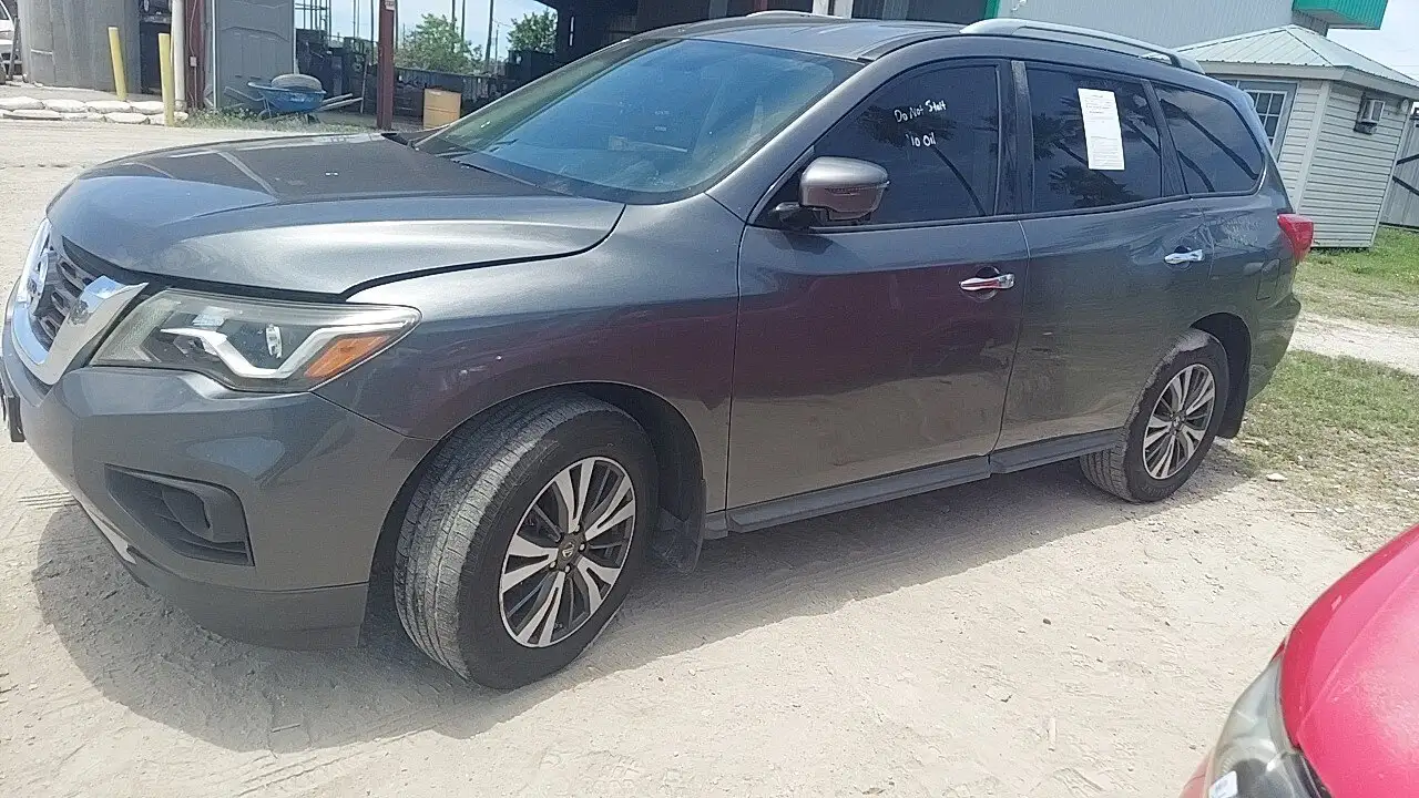 Photo of 2017 Nissan Pathfinder