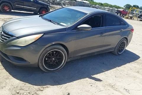 Photo of 2011 Hyundai Sonata