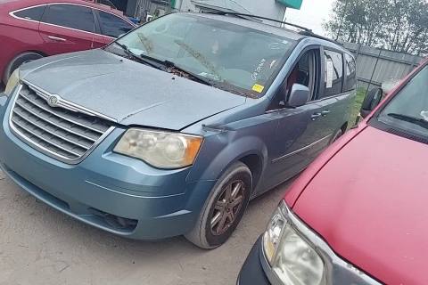 Photo of 2009 Chrysler Town & Country