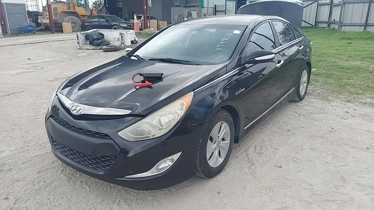 Photo of 2013 Hyundai Sonata