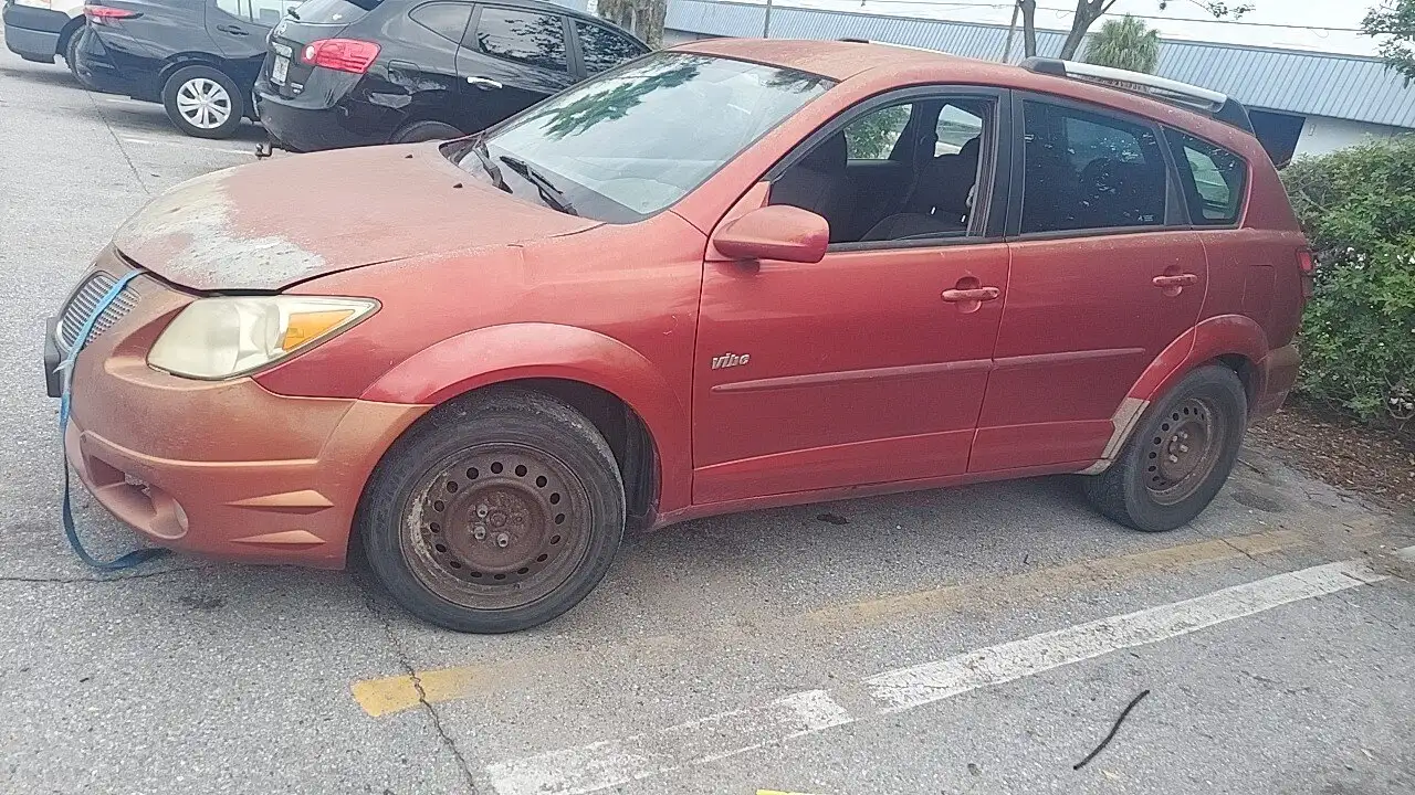 Photo of 2005 Pontiac Vibe