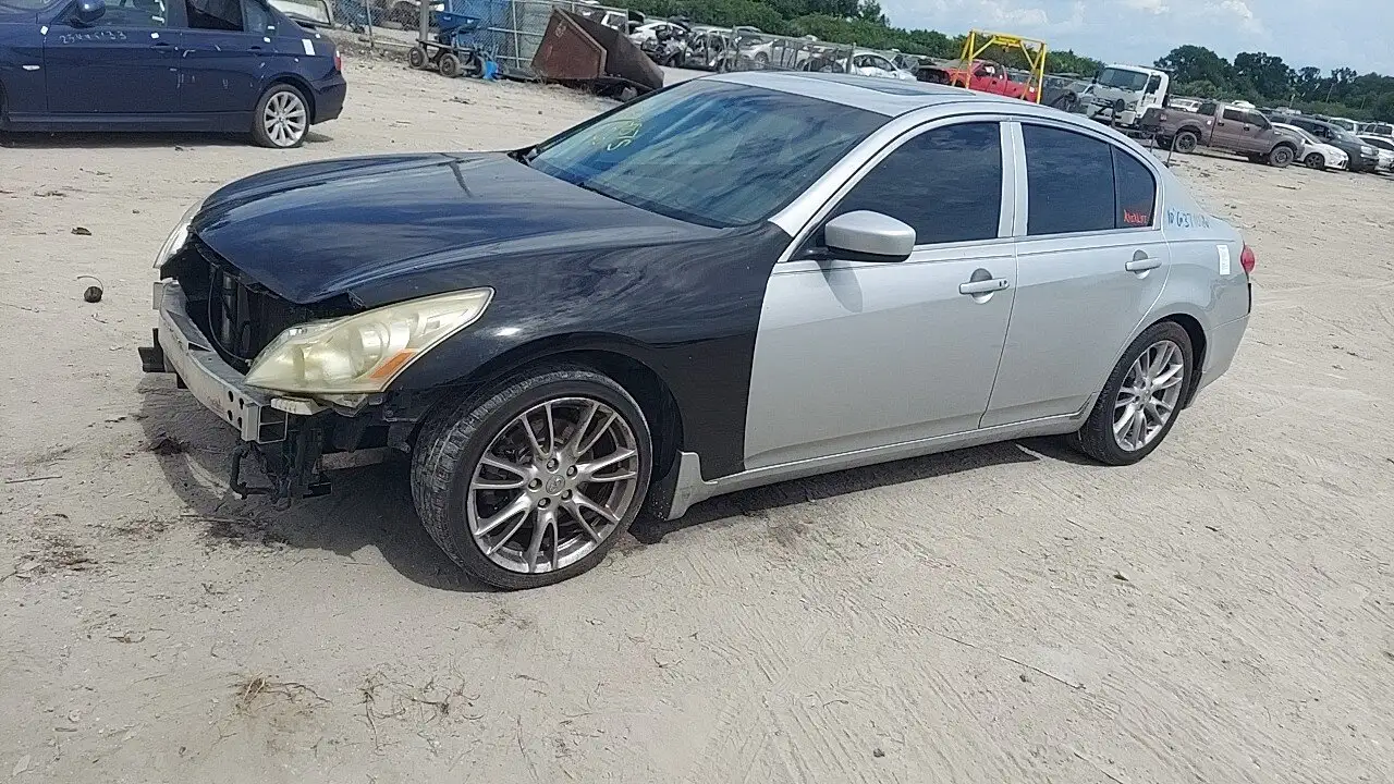 Photo of 2010 Infiniti G37