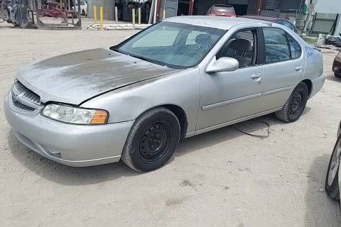 Photo of 2000 Nissan Altima