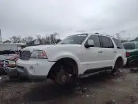 Photo of 2004 Lincoln Aviator