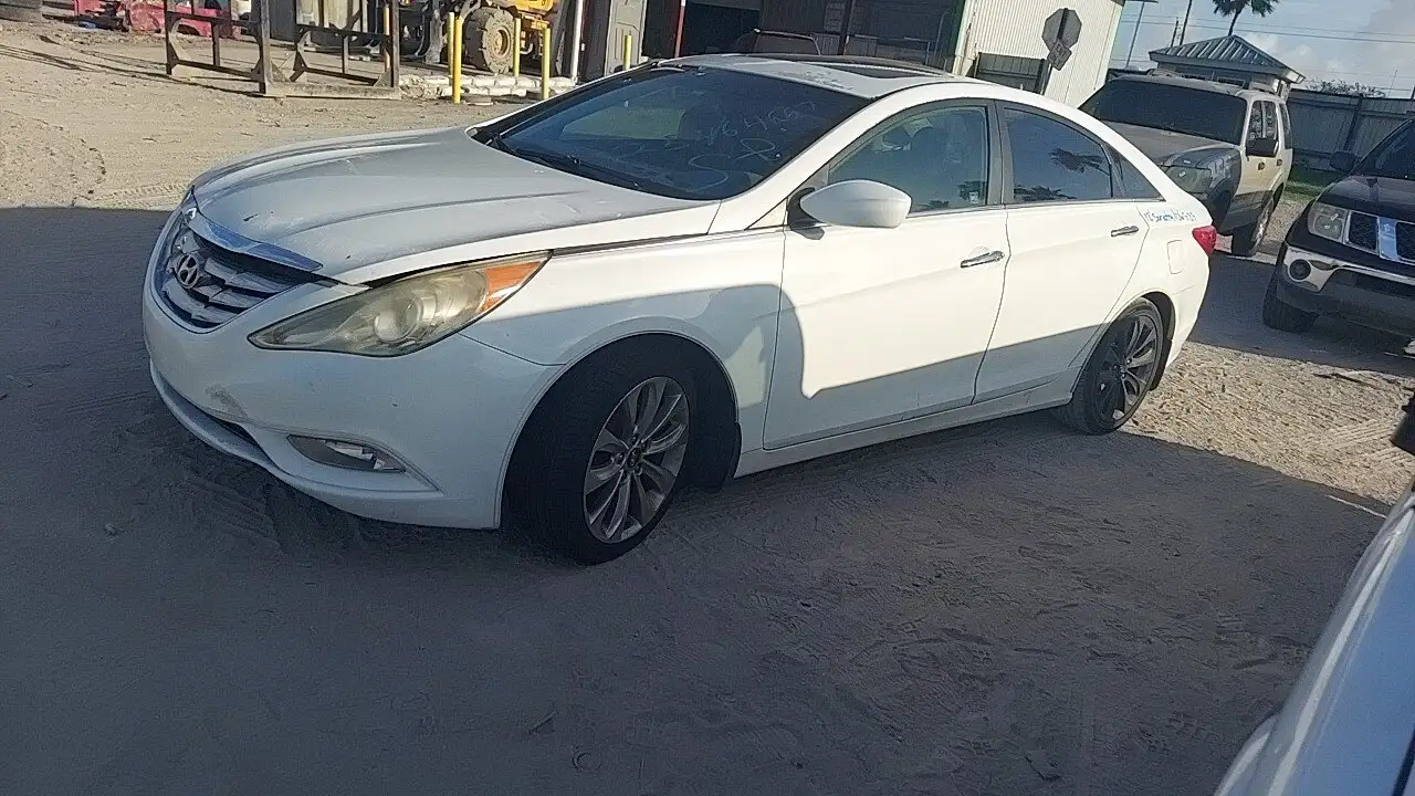 Photo of 2012 Hyundai Sonata