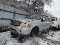 Photo of 2000 Lincoln Navigator