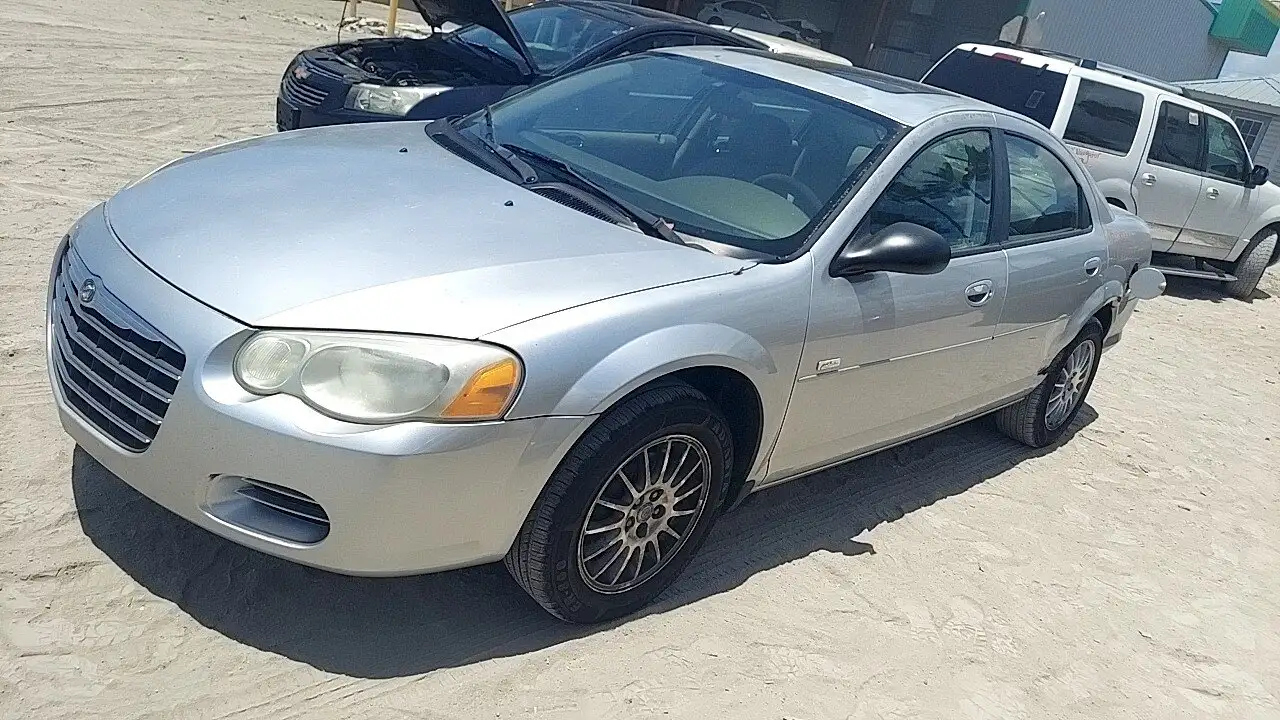 Photo of 2005 Chrysler Sebring