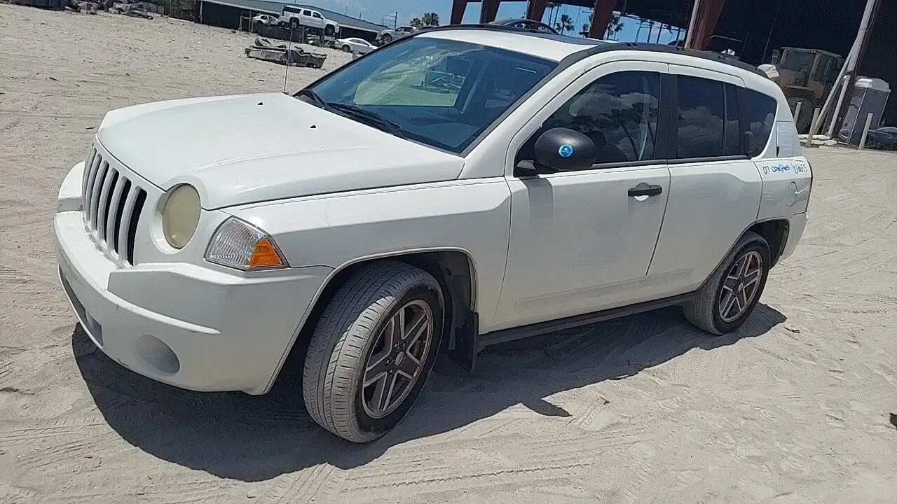 Photo of 2007 Jeep Compass