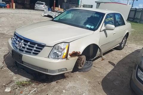 Photo of 2010 Cadillac Dts