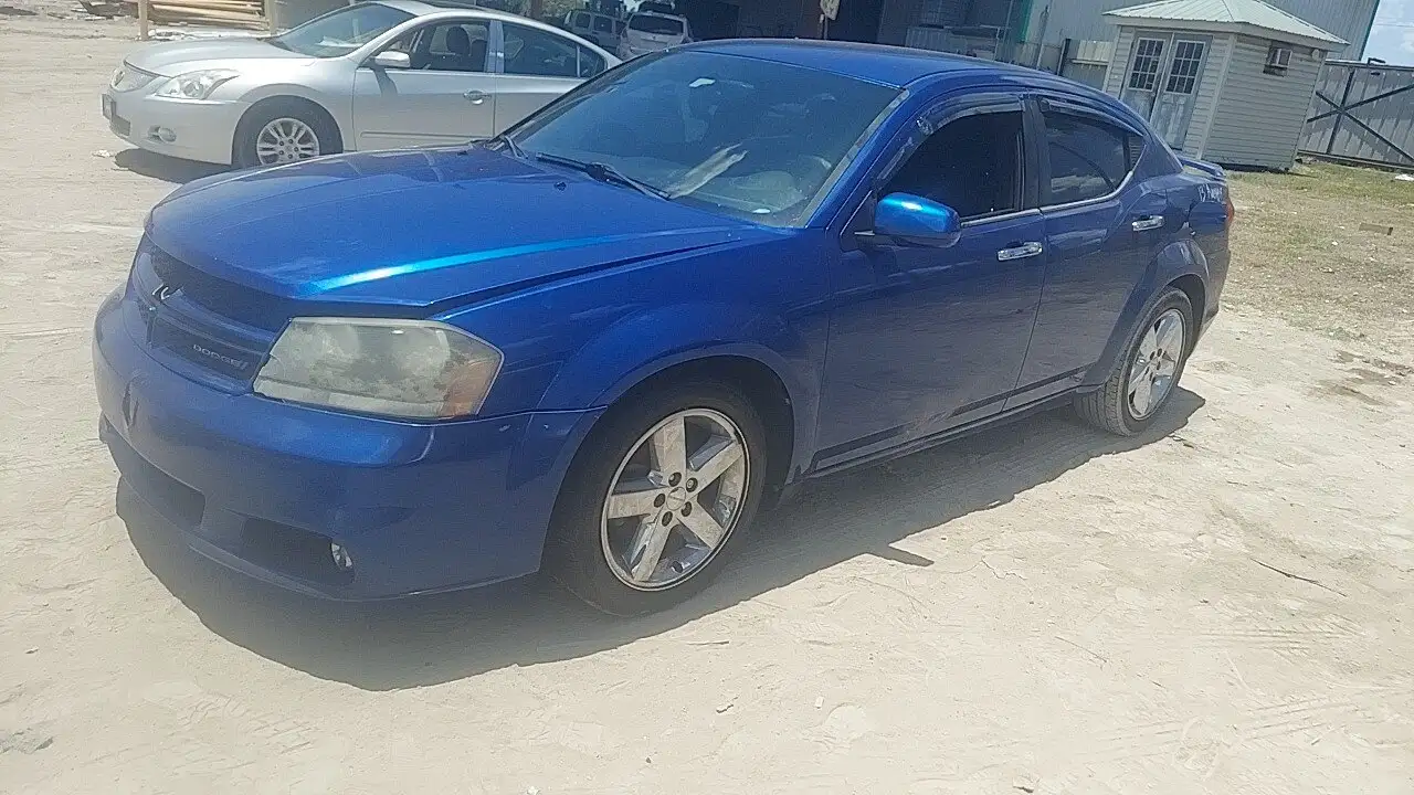Photo of 2013 Dodge Avenger