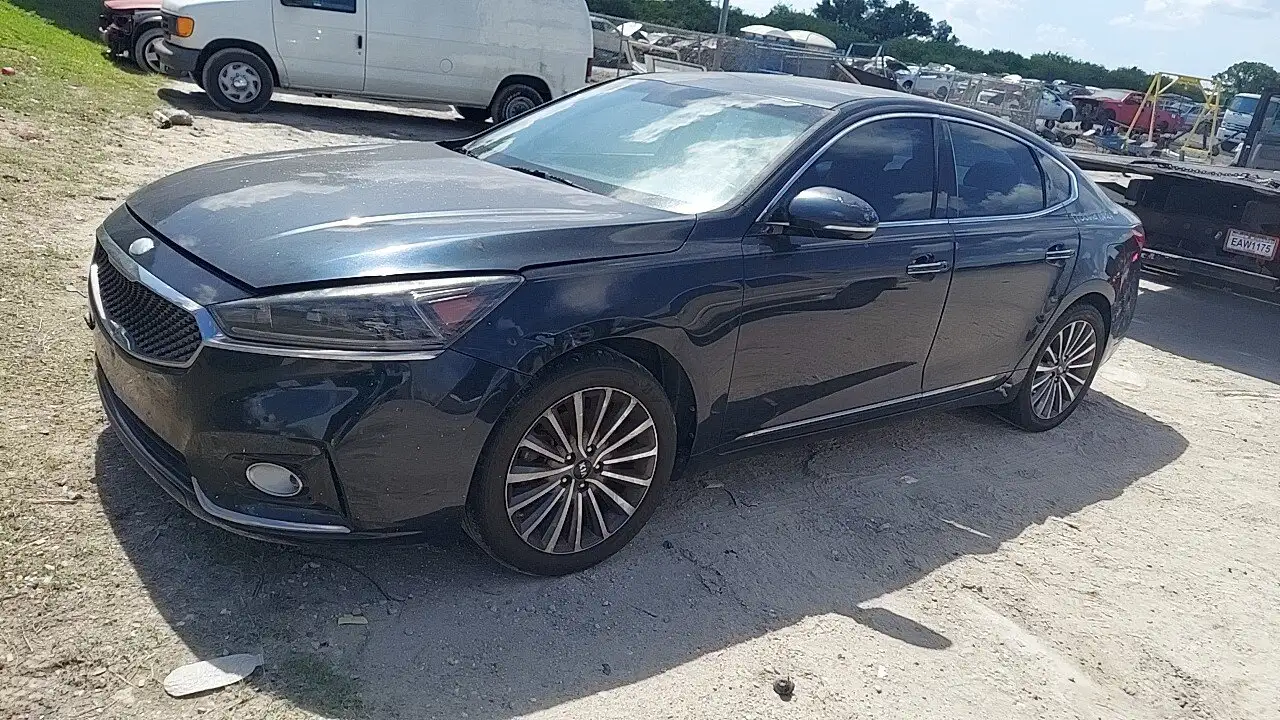 Photo of 2017 Kia Cadenza