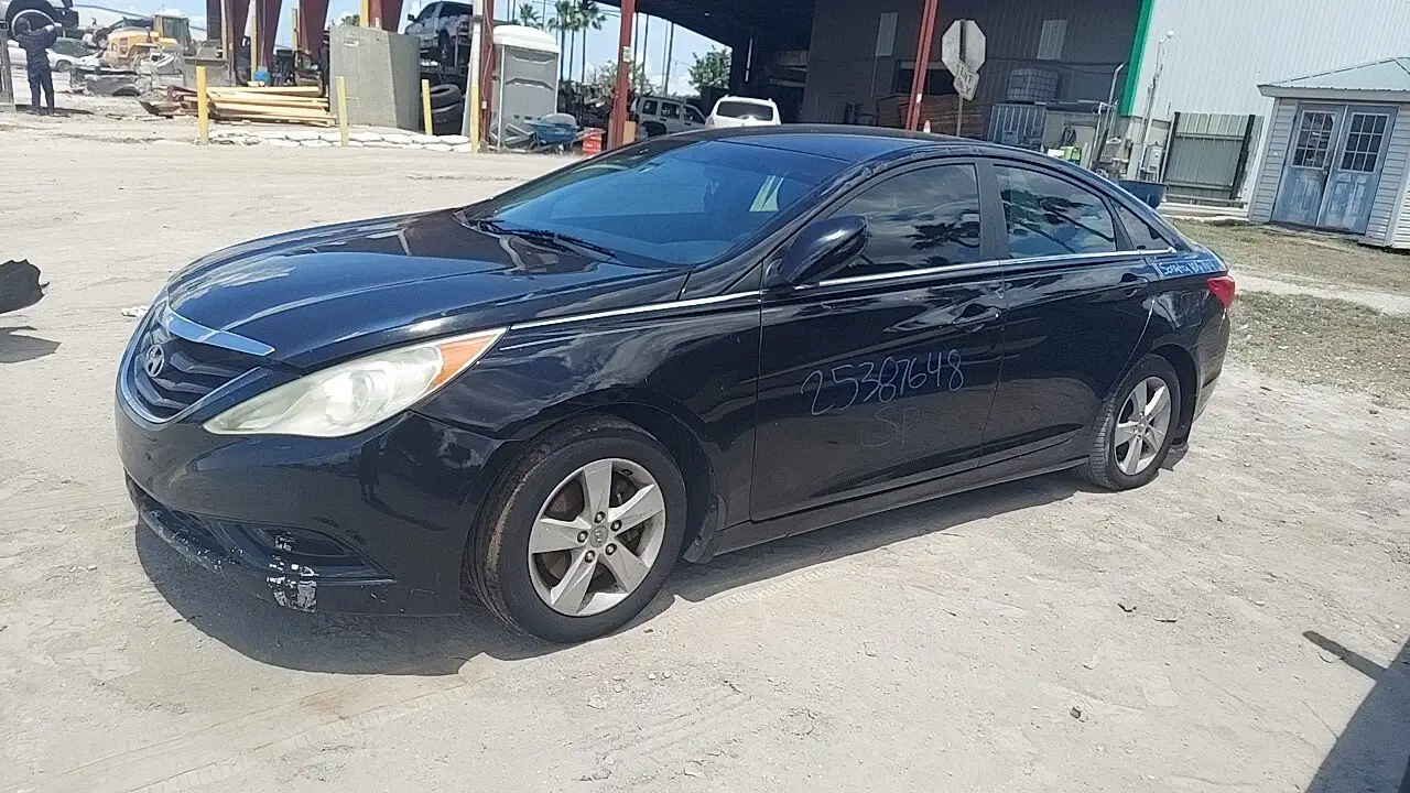 Photo of 2011 Hyundai Sonata