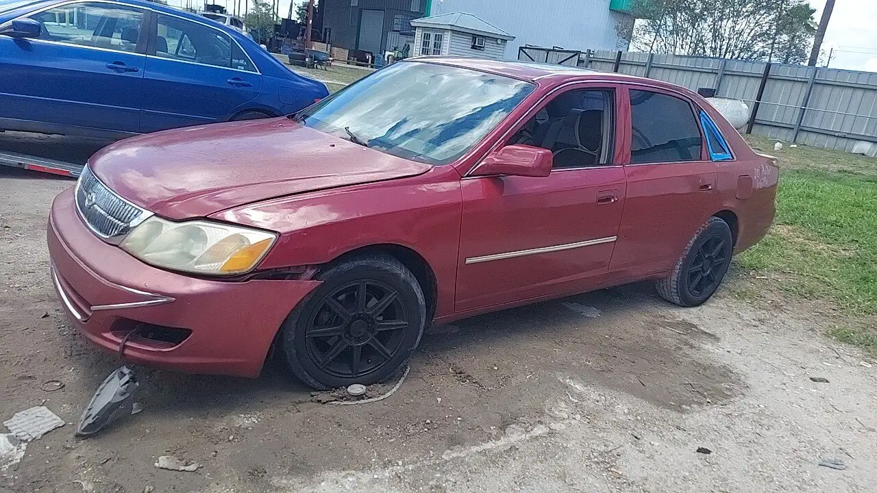 Photo of 2000 Toyota Avalon