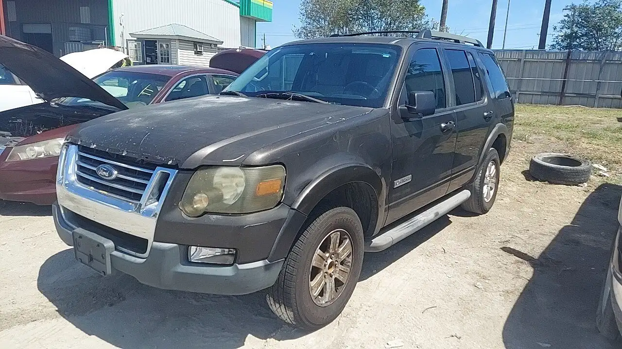 Photo of 2008 Ford Explorer
