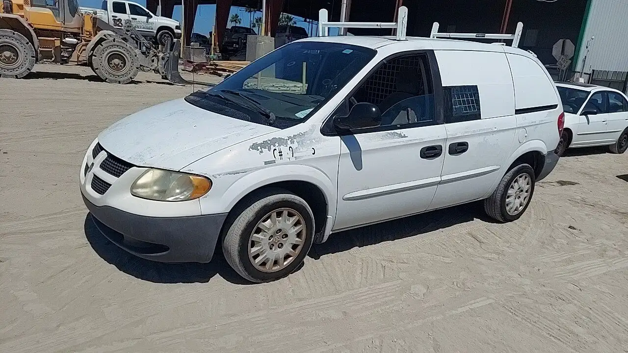 Photo of 2003 Dodge Caravan