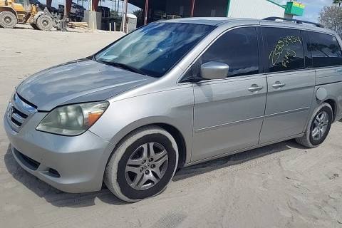 Photo of 2005 Honda Odyssey