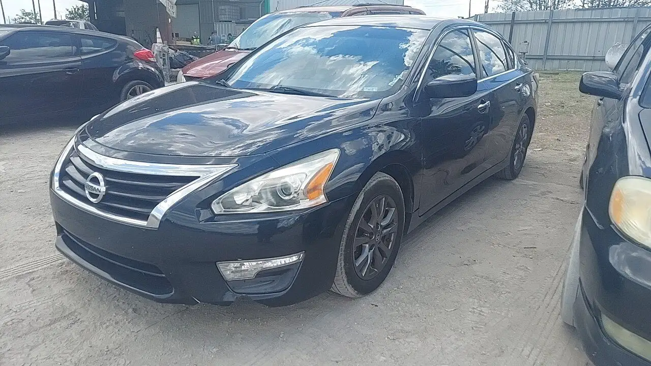Photo of 2015 Nissan Altima