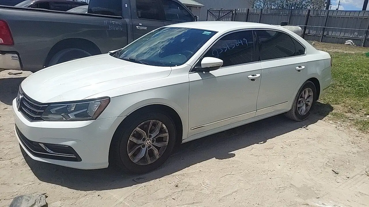 Photo of 2016 Volkswagen Passat