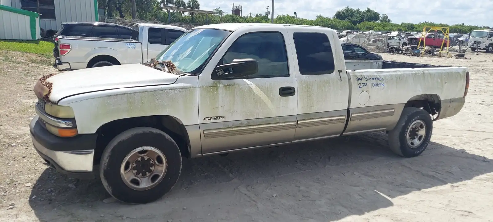 Photo of 1999 Chevrolet Silverado 2500