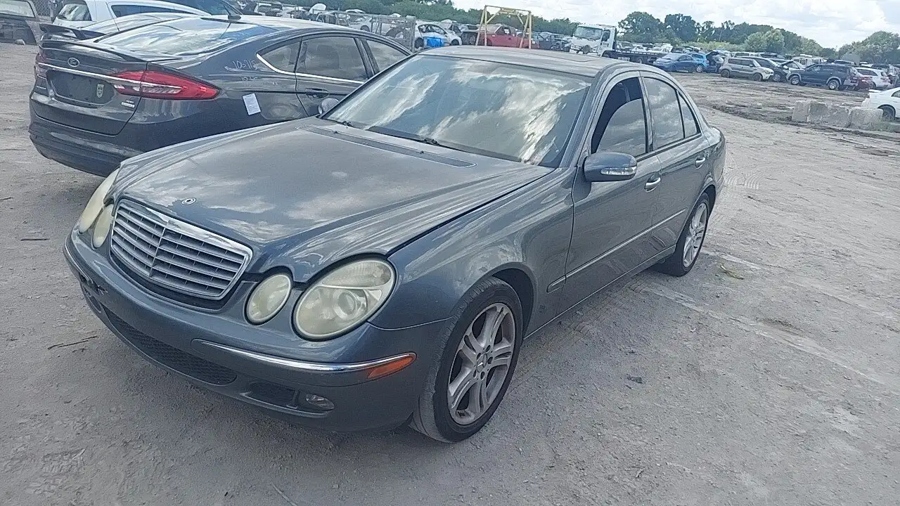 Photo of 2006 Mercedes-Benz E350