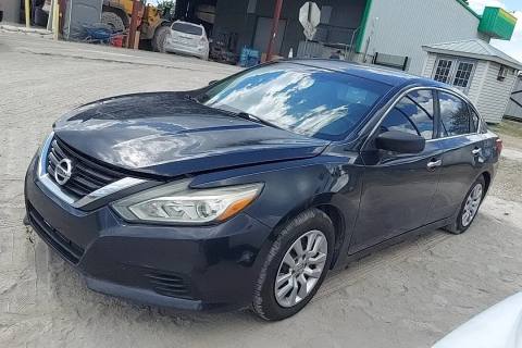 Photo of 2016 Nissan Altima