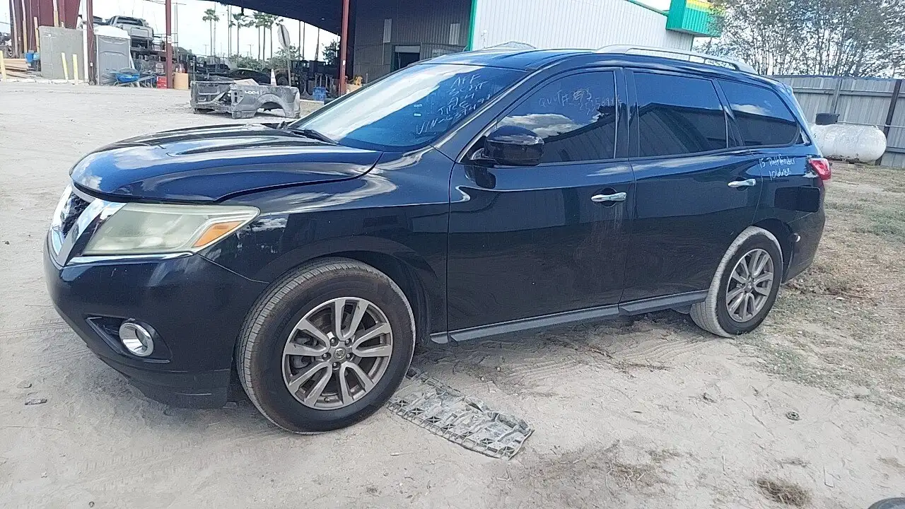 Photo of 2015 Nissan Pathfinder