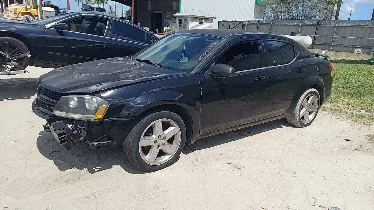 Photo of 2013 Dodge Avenger