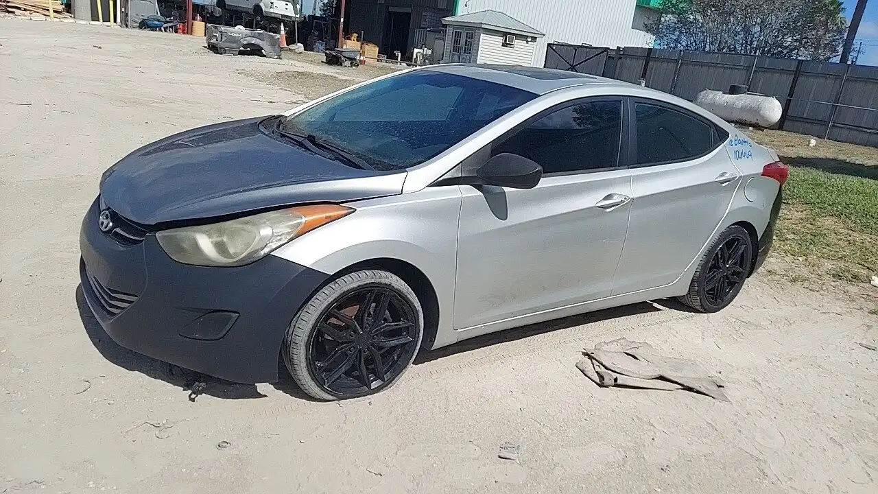Photo of 2012 Hyundai Elantra