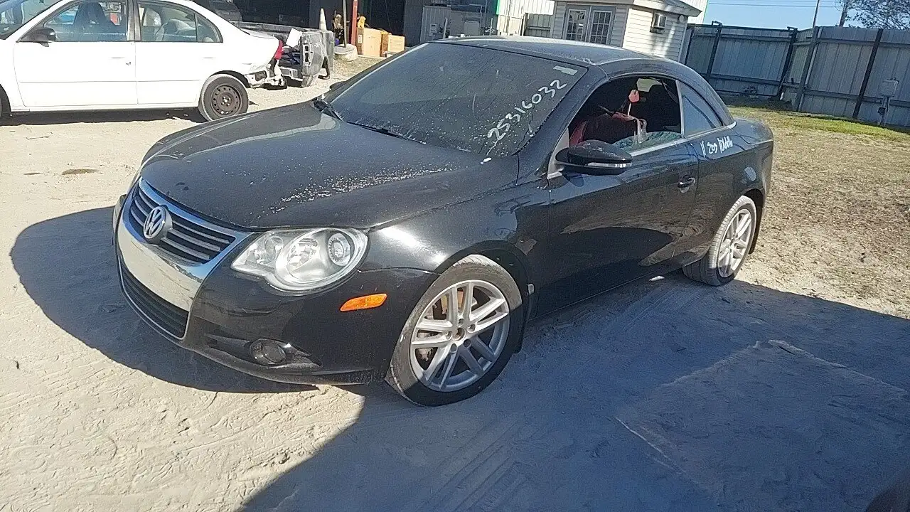 Photo of 2011 Volkswagen Eos