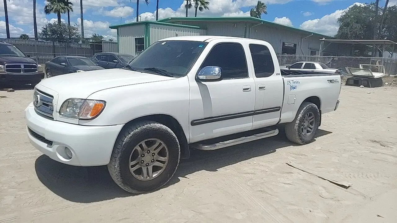 Photo of 2003 Toyota Tundra